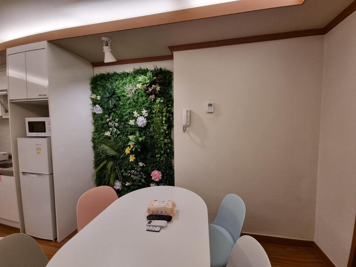 Complace H 首爾 外观 照片